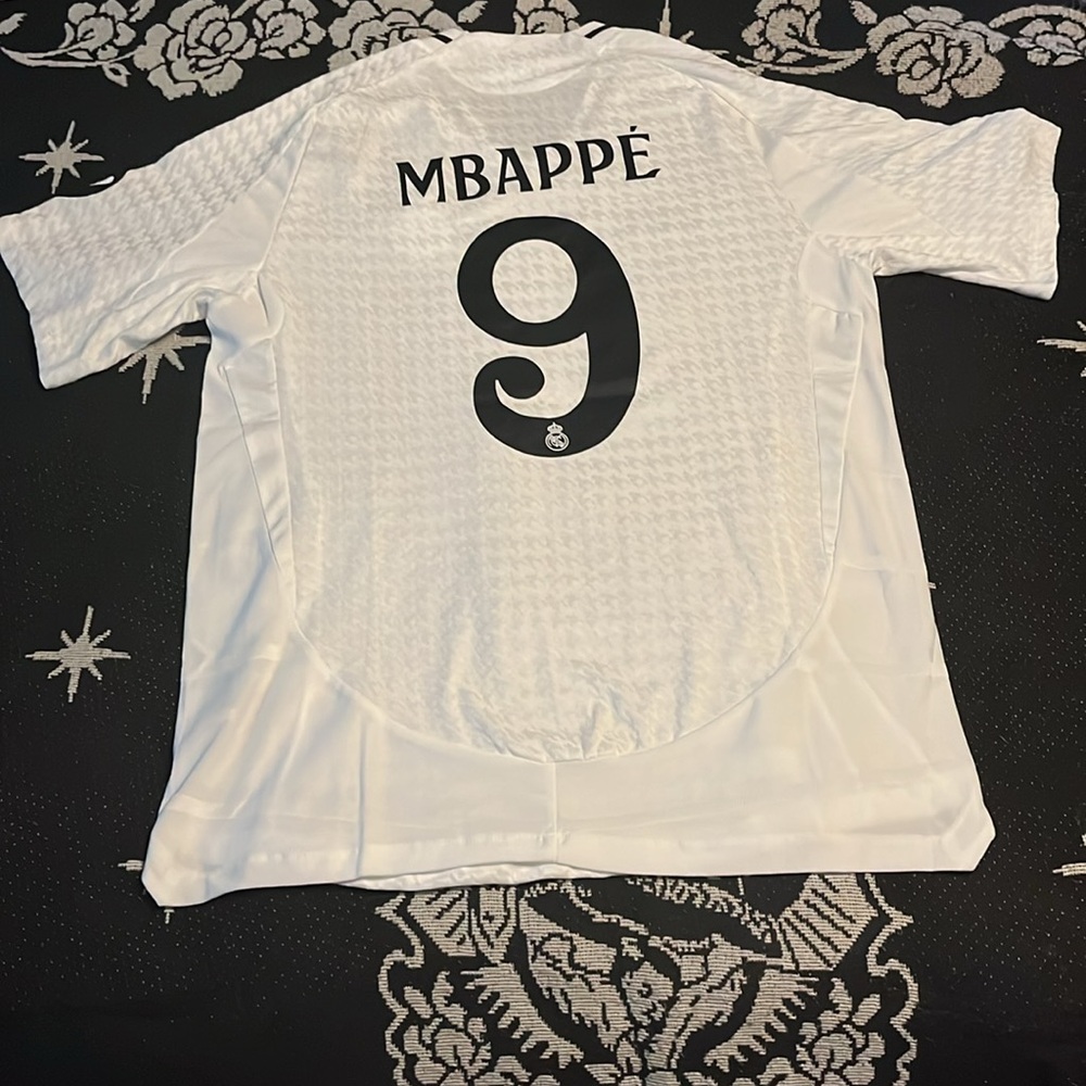 Adidas Real Madrid Home Jersey XXL Soccer Jersey 2024/25 - Mbappe #9